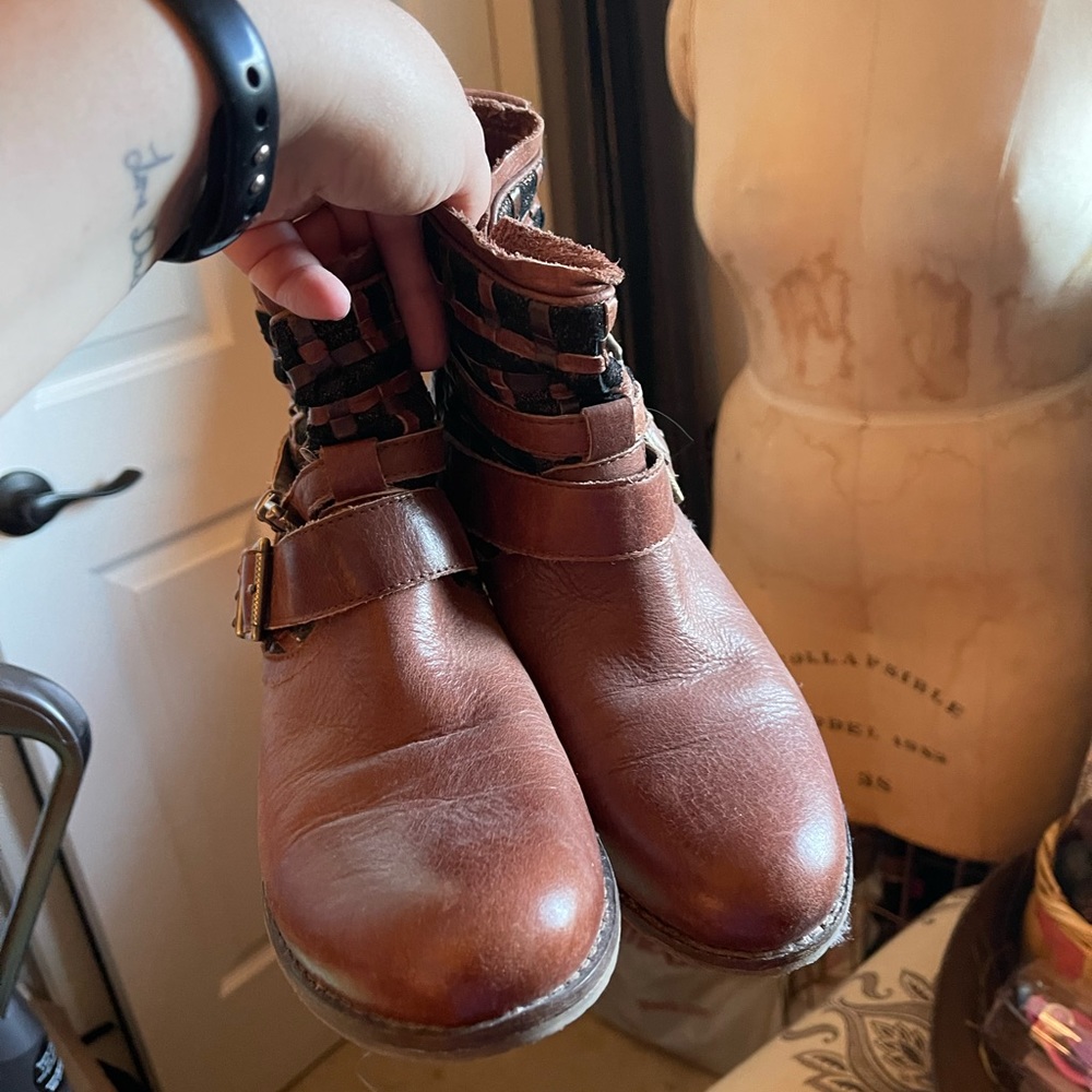 The sak boots